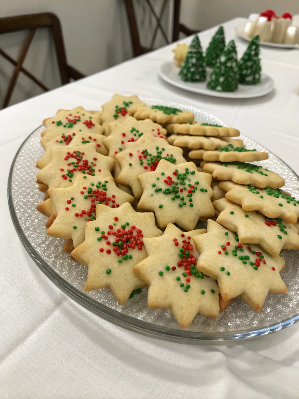 4-Ingredient Christmas Shortbread Cookies